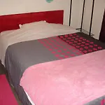 玛莫特酒店 2*