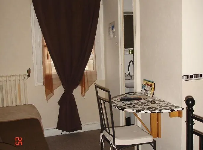 De La Marmotte Hotell Niort